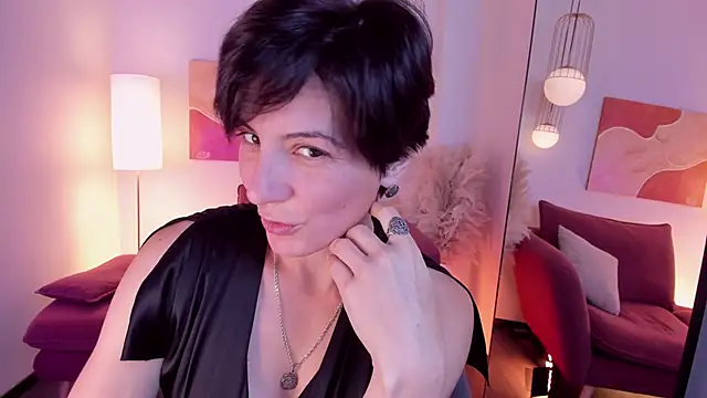 LorenDaze online show from 1, 10, 2025