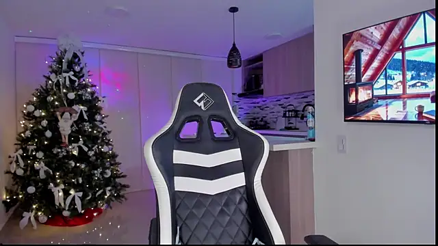 Snapshot of liagirl_cute chatting on 10, 1, 2026 liagirl cute online show from 10, 1, 2026