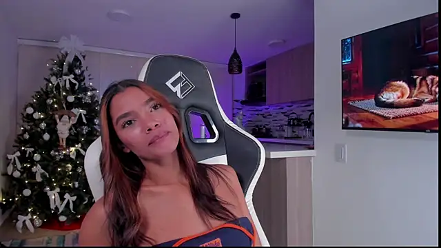 Snapshot of liagirl_cute chatting on 13, 1, 2026 liagirl cute online show from 13, 1, 2026