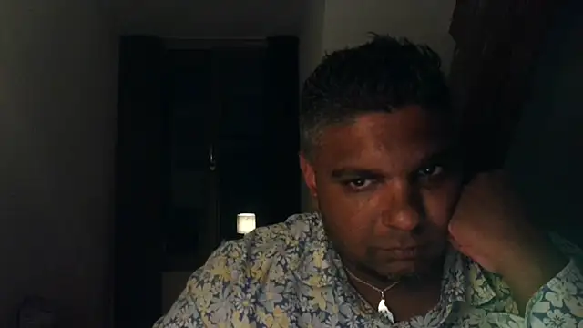 Snapshot of Bandusrilankasexymen chatting on 13, 3, 2026 Bandusrilankasexymen online show from 13, 3, 2026