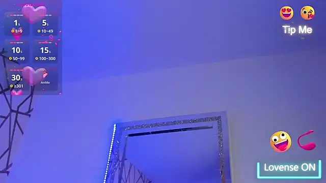 EmilyyRosee  online show from 31, 1, 2025