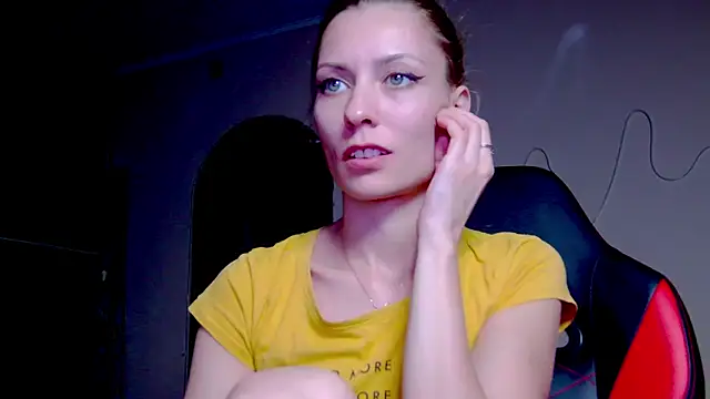 karo123421 online show from 14, 10, 2025