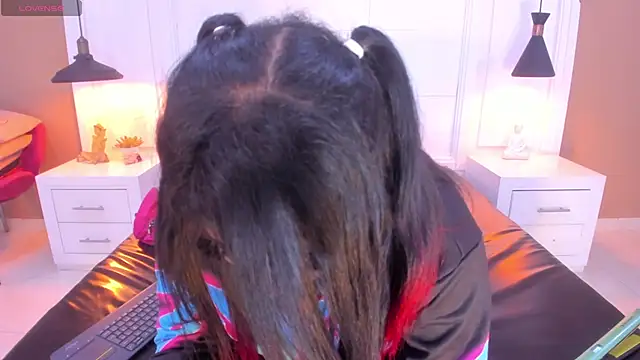 SilvanaCapelli online show from 16, 10, 2025