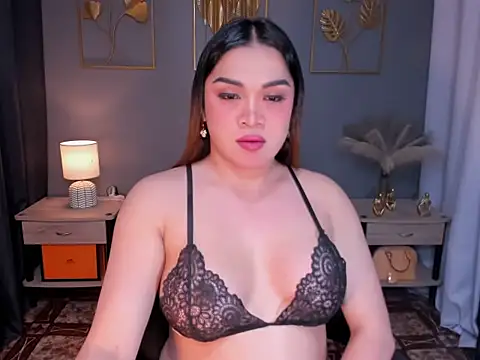 MaxeneCullens online show from 19, 1, 2025