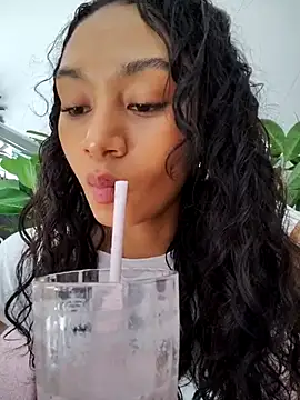 Leaberry online show from 15, 10, 2025