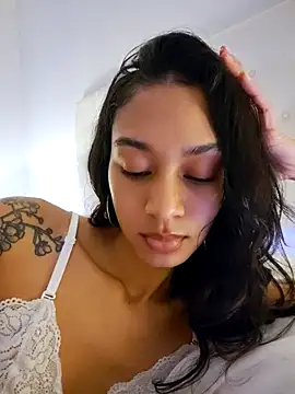 Leaberry online show from 3, 2, 2026