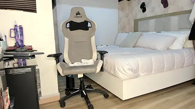 stefializon online show from 28, 11, 2025