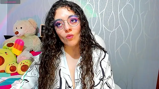 Snapshot of AshleyKim_ chatting on 16, 12, 2024 AshleyKim online show from 16, 12, 2024
