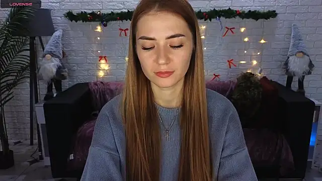 Snapshot of Adelyna_Bird chatting on 16, 12, 2024 Adelyna Bird online show from 16, 12, 2024