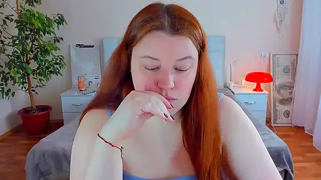 Snapshot of PolinaSalvatore chatting on 6, 3, 2026 PolinaSalvatore online show from 6, 3, 2026