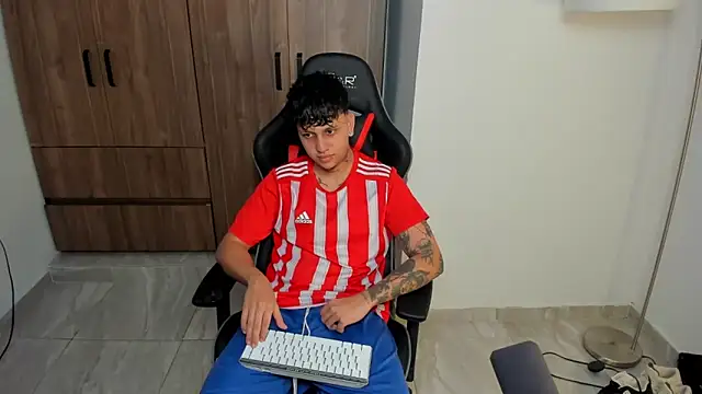 Snapshot of Jake_simons chatting on 22, 10, 2025 Jake simons online show from 22, 10, 2025