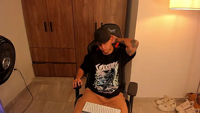 Snapshot of Jake_simons chatting on 14, 1, 2026 Jake simons online show from 14, 1, 2026