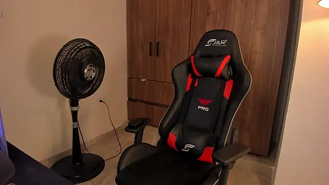 Snapshot of Jake_simons chatting on 15, 2, 2026 Jake simons online show from 15, 2, 2026