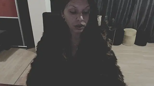 Snapshot of GoldenSasha chatting on 19, 10, 2025 GoldenSasha online show from 19, 10, 2025