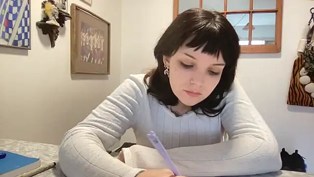 Snapshot of SweetMaisie chatting on 21, 10, 2025 SweetMaisie online show from 21, 10, 2025