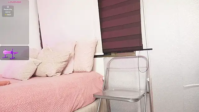 Alexxandra 12 online show from 11, 10, 2025