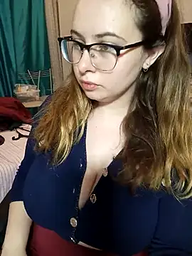 Snapshot of DienkaGreen chatting on 9, 11, 2025 DienkaGreen online show from 9, 11, 2025