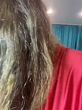 Snapshot of DienkaGreen chatting on 15, 12, 2025 DienkaGreen online show from 15, 12, 2025