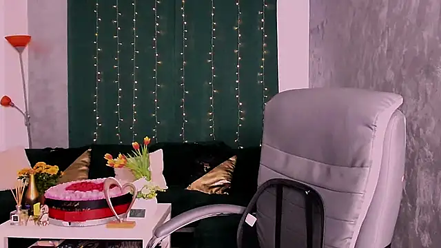 Snapshot of XoniaGraceful chatting on 28, 2, 2025 XoniaGraceful online show from 28, 2, 2025