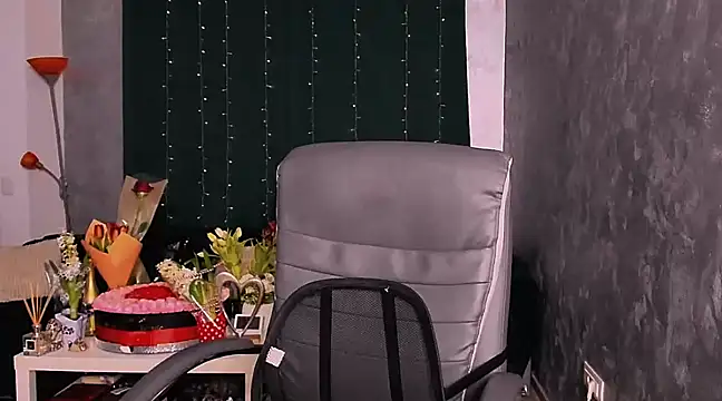 Snapshot of XoniaGraceful chatting on 11, 3, 2025 XoniaGraceful online show from 11, 3, 2025