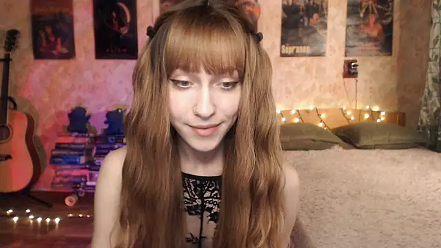Friendly Ellie online show from 16, 12, 2024