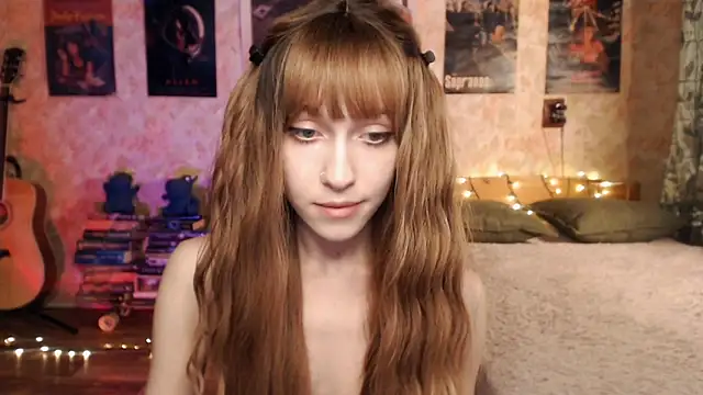 Friendly Ellie online show from 20, 12, 2024