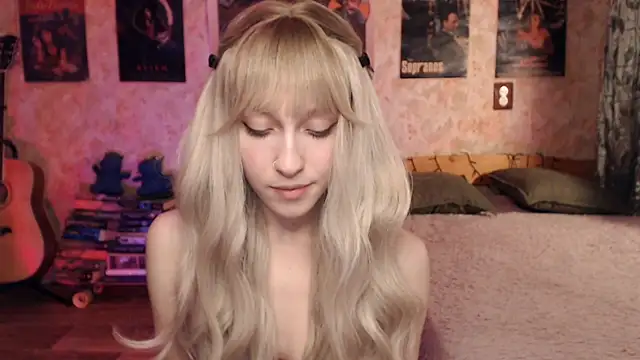 Friendly Ellie online show from 5, 2, 2025