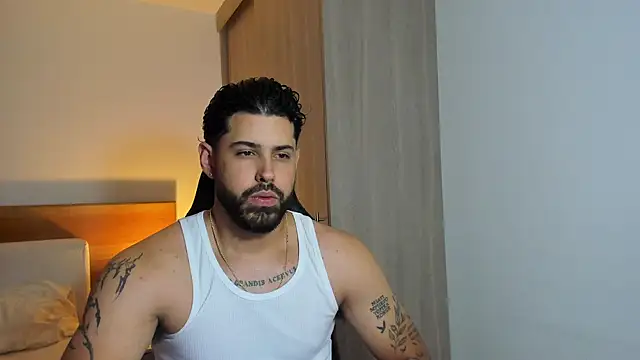 Snapshot of Justyn_Torres chatting on 25, 2, 2025 Justyn Torres online show from 25, 2, 2025