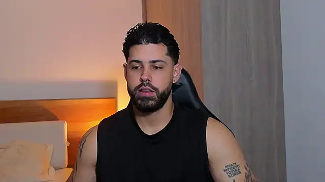 Snapshot of Justyn_Torres chatting on 1, 3, 2025 Justyn Torres online show from 1, 3, 2025