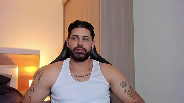 Snapshot of Justyn_Torres chatting on 11, 3, 2025 Justyn Torres online show from 11, 3, 2025