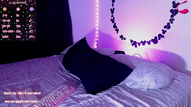 KLOE MARTINS online show from 27, 2, 2026