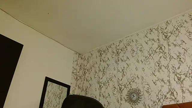 sexychubby    online show from 10, 10, 2025