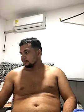 Snapshot of ElsecretodeBruno chatting on 17, 11, 2025 ElsecretodeBruno online show from 17, 11, 2025