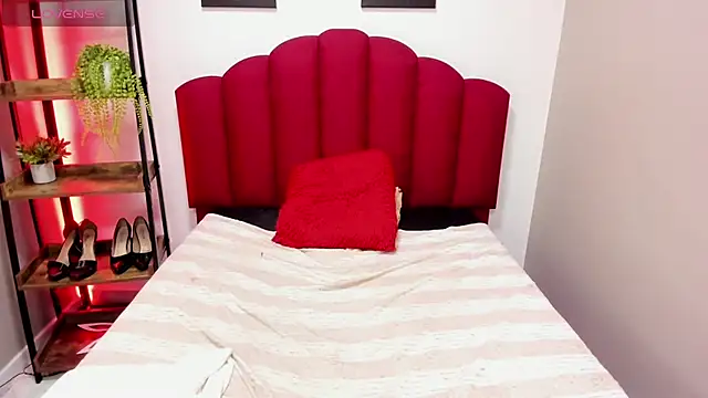 Ashleyyrobert online show from 13, 12, 2024