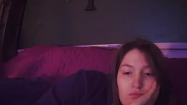 Snapshot of Angelk43 chatting on 8, 2, 2026 Angelk43 online show from 8, 2, 2026