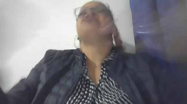 Snapshot of BayleyBanks chatting on 9, 12, 2024 BayleyBanks online show from 9, 12, 2024