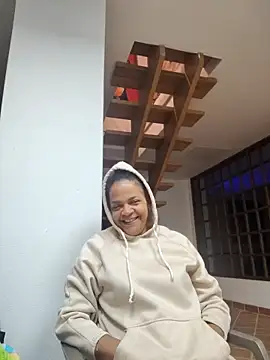 Snapshot of BayleyBanks chatting on 4, 4, 2026 BayleyBanks online show from 4, 4, 2026