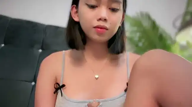 Snapshot of GenesisCastillano chatting on 9, 3, 2025 GenesisCastillano online show from 9, 3, 2025