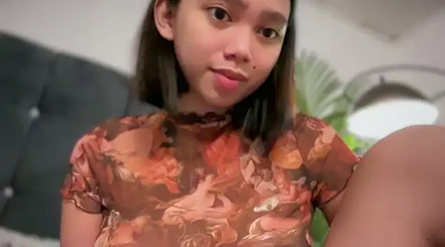 Snapshot of GenesisCastillano chatting on 13, 3, 2025 GenesisCastillano online show from 13, 3, 2025