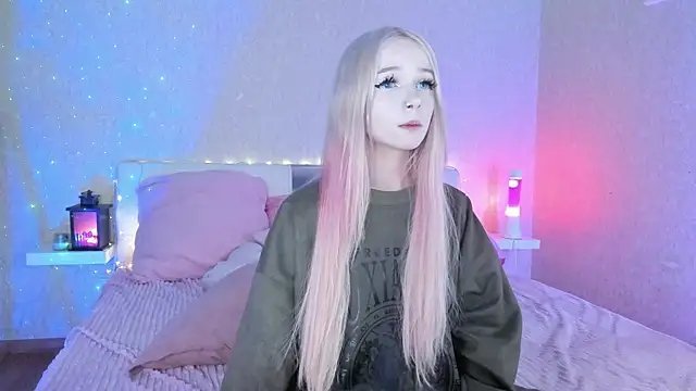 Misty Shadow online show from 30, 1, 2025