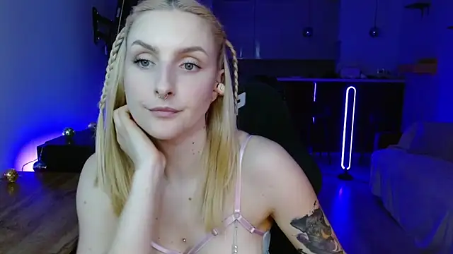 illusorycat online show from 13, 3, 2026