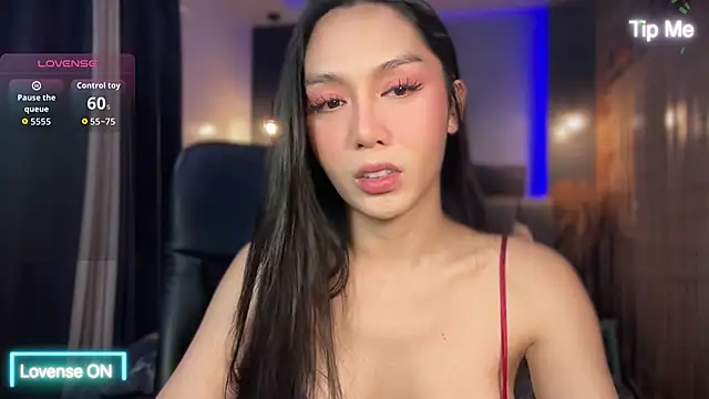 UrdreamTSgirl online show from 9, 11, 2025