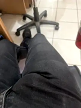 Snapshot of MAHKE12 chatting on 10, 10, 2025 MAHKE12 online show from 10, 10, 2025