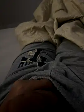 Snapshot of MAHKE12 chatting on 10, 10, 2025 MAHKE12 online show from 10, 10, 2025