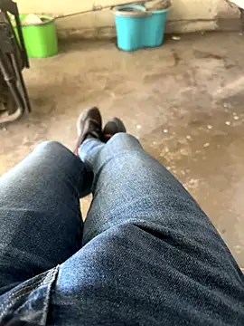 Snapshot of MAHKE12 chatting on 15, 10, 2025 MAHKE12 online show from 15, 10, 2025