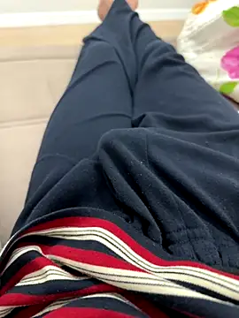 Snapshot of MAHKE12 chatting on 22, 10, 2025 MAHKE12 online show from 22, 10, 2025