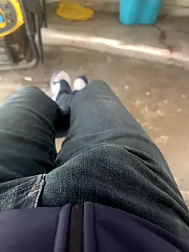 Snapshot of MAHKE12 chatting on 23, 10, 2025 MAHKE12 online show from 23, 10, 2025