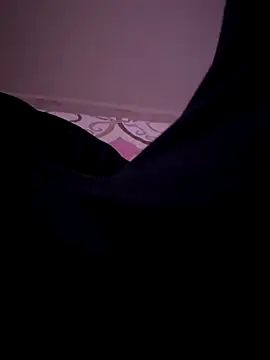 Snapshot of MAHKE12 chatting on 31, 10, 2025 MAHKE12 online show from 31, 10, 2025