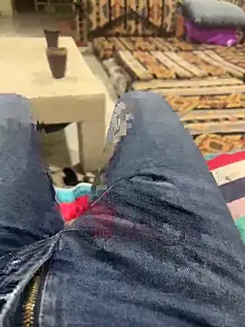 Snapshot of MAHKE12 chatting on 22, 11, 2025 MAHKE12 online show from 22, 11, 2025