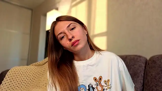 Snapshot of LovelyKatea chatting on 11, 10, 2025 LovelyKatea online show from 11, 10, 2025